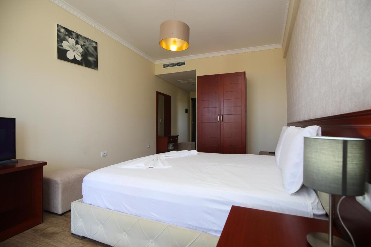 Hotel Summer Stars Vlorë Exteriér fotografie